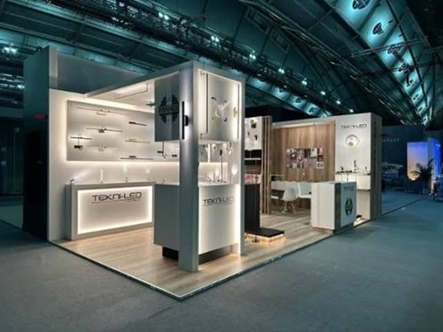 exhibition stand build